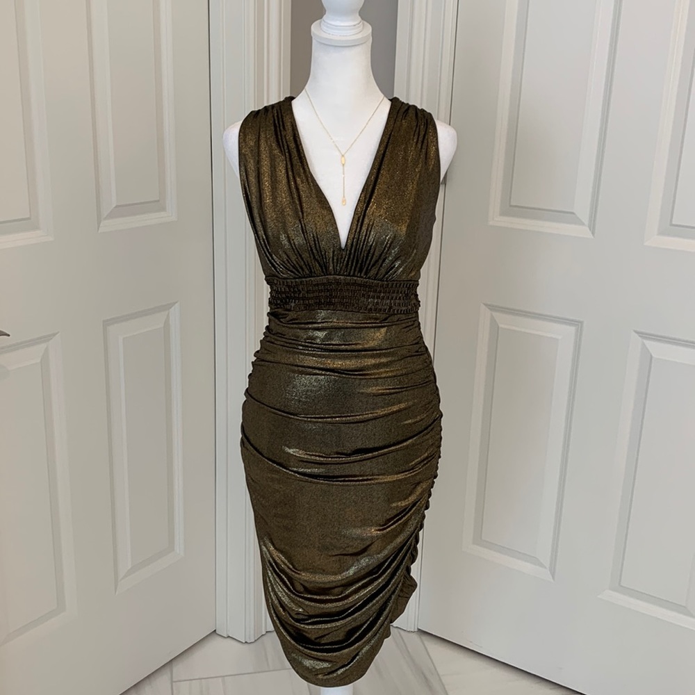 Carmen Marc Valvo cocktail dress. Worn once!! Excellent condition!